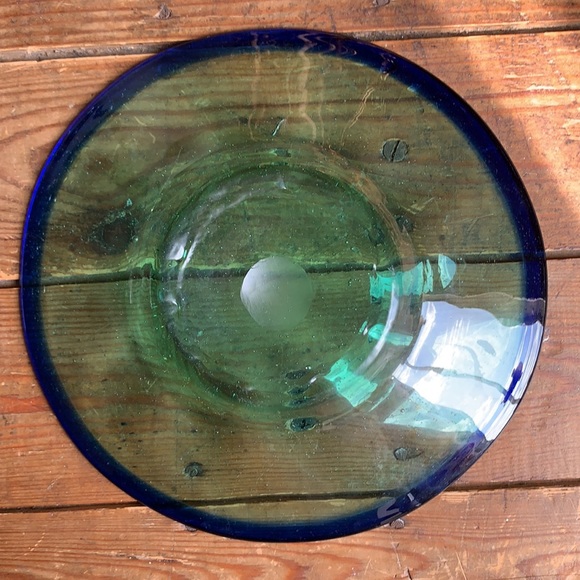 Handblown Glass Plate - Picture 3 of 4